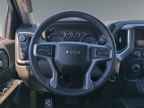 Used 2022 Chevrolet Silverado 1500 LT Trail Boss w/ Safety Package AWD/4WD image 12