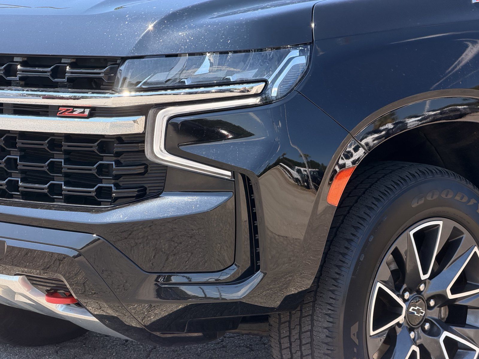 Used 2021 Chevrolet Suburban Z71 w/ Rear Media and Nav Package AWD/4WD image 8