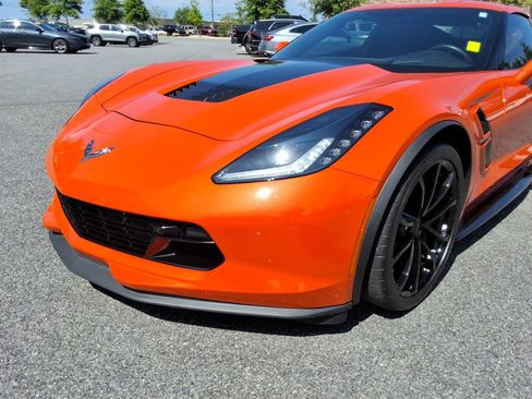 Used 2019 Chevrolet Corvette Grand Sport RWD image 9