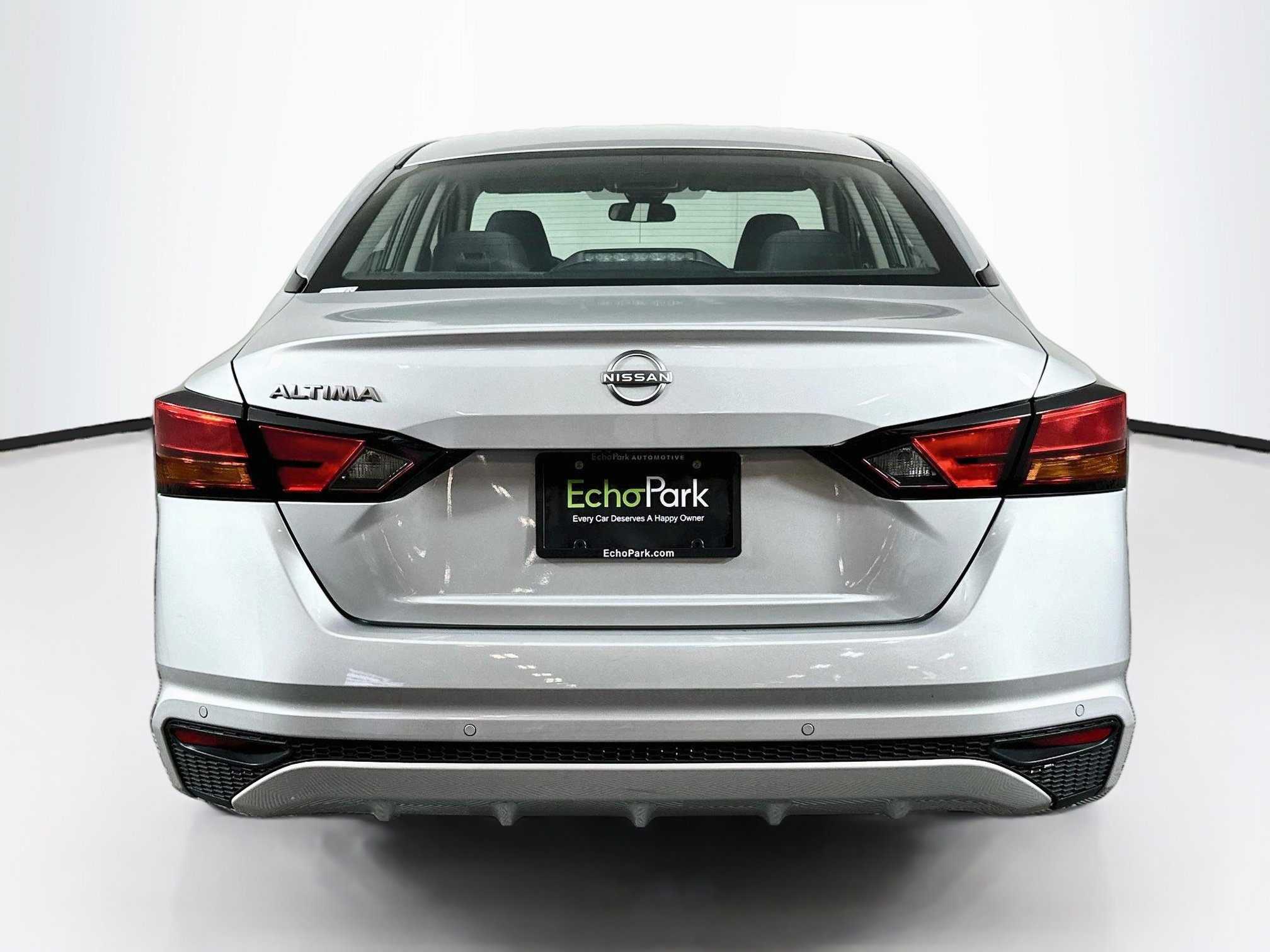 Used 2024 Nissan Altima 2.5 S FWD image 7