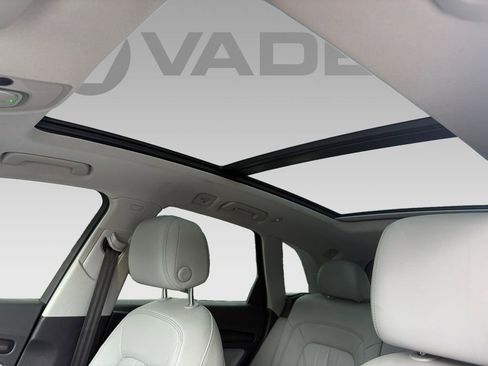 Used 2022 Audi Q5 2.0T Premium Plus w/ Premium Plus Package image 5