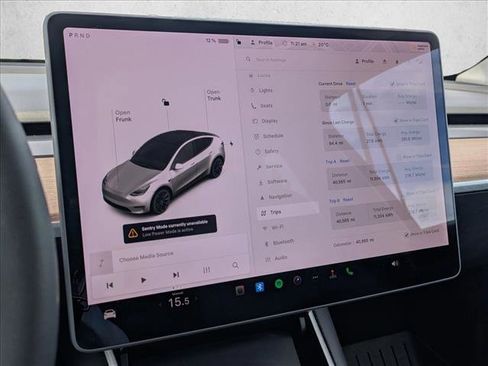 Used 2020 Tesla Model Y Performance image 11