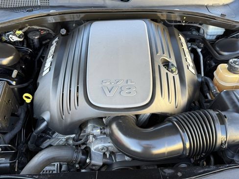 Used 2011 Dodge Charger R/T image 32