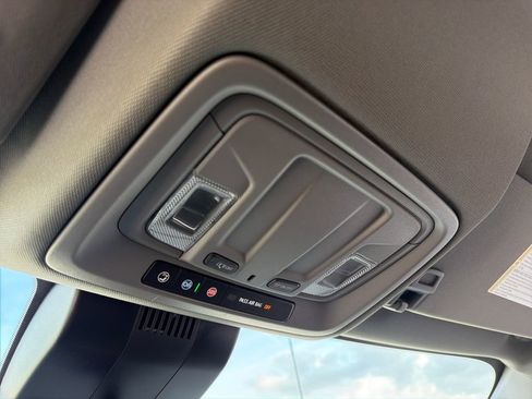 Used 2024 GMC Sierra 1500 Elevation image 29