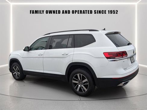 Certified 2022 Volkswagen Atlas SE image 5