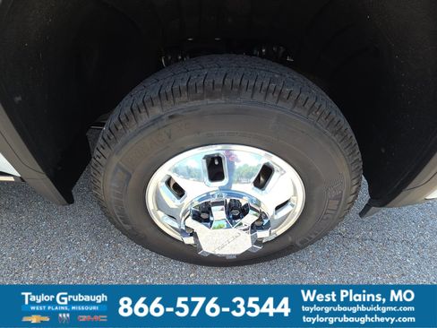 Used 2026 GMC Sierra 3500 Denali Ultimate AWD/4WD image 13