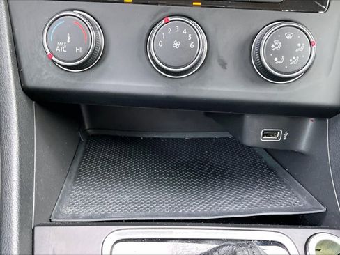 Used 2019 Volkswagen Jetta S FWD image 31