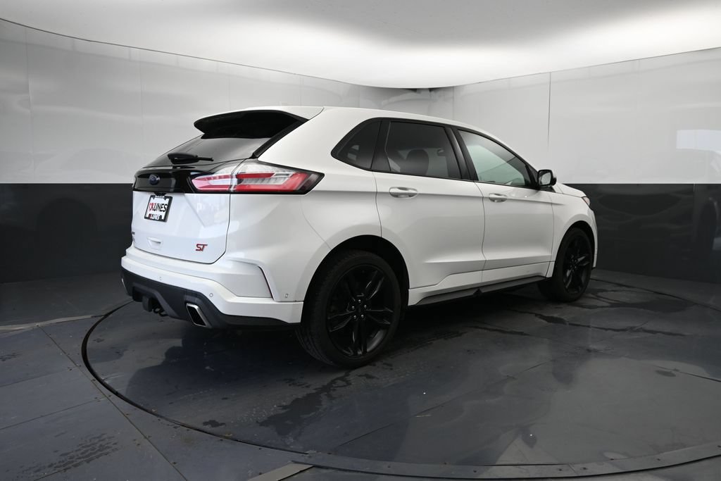 Used 2020 Ford Edge ST w/ Equipment Group 401A AWD/4WD image 11