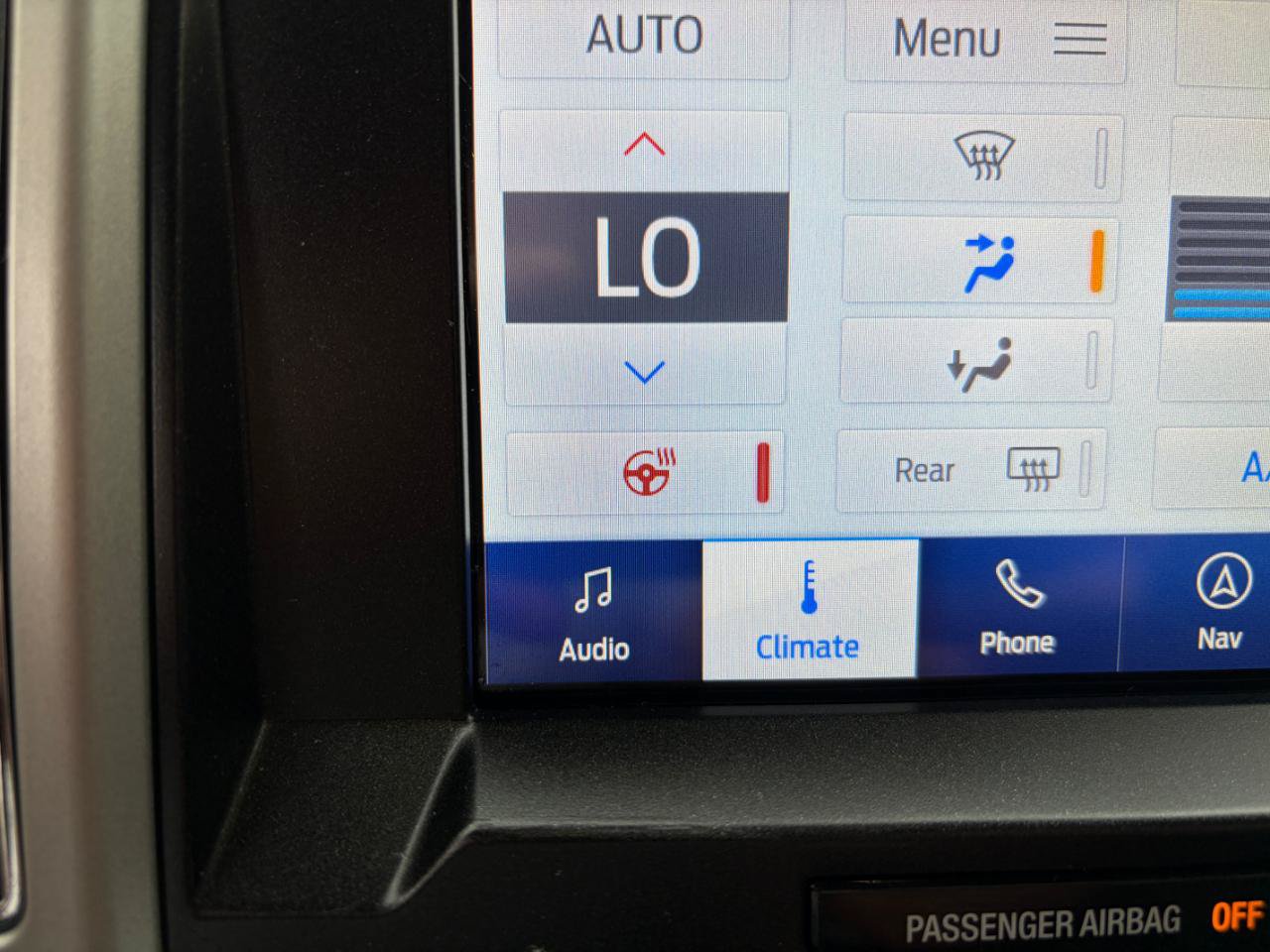 Used 2019 Ford F150 Lariat w/ Equipment Group 502A Luxury AWD/4WD image 21