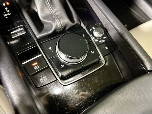 Used 2022 MAZDA MAZDA3 s FWD image 15