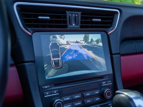 Certified 2018 Porsche 911 Targa 4 GTS image 31