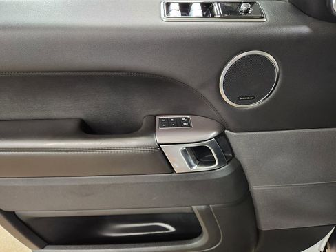 Used 2019 Land Rover Range Rover Sport HSE image 43