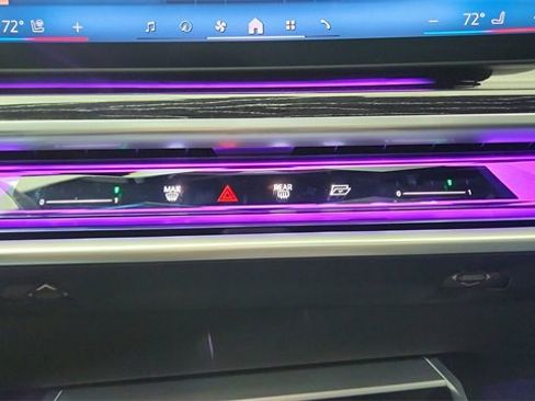 Used 2024 BMW 740i w/ Premium Package image 54