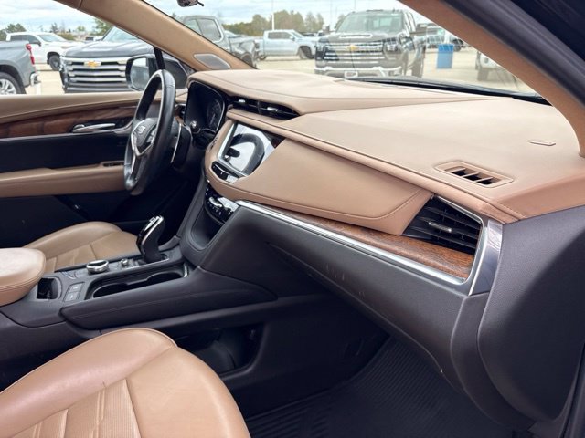 Certified 2021 Cadillac XT5 Sportv w/ Platinum Package AWD/4WD image 24