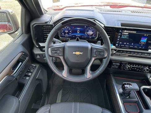 Certified 2025 Chevrolet Silverado 1500 High Country image 15