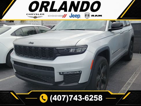 Used 2023 Jeep Grand Cherokee L Limited w/ Luxury Tech Group II AWD/4WD image 1