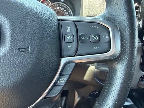 New 2026 RAM 2500 Tradesman w/ Chrome Appearance Group AWD/4WD image 31