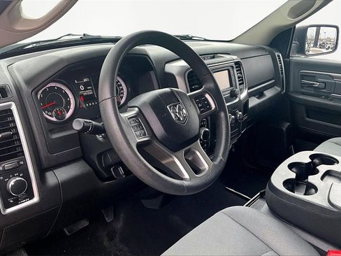 Used 2021 RAM 1500 Classic SLT image 14