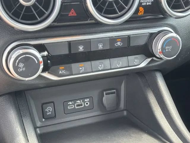 Certified 2025 Nissan Sentra SV FWD image 36