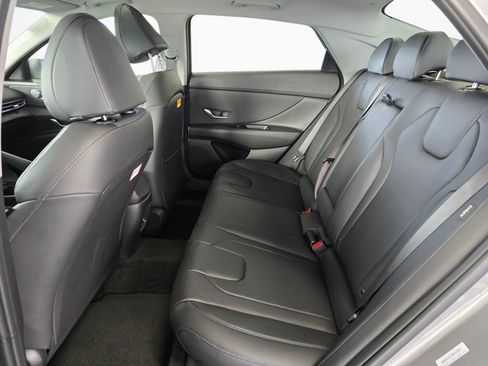 New 2026 Hyundai Elantra Limited FWD image 33