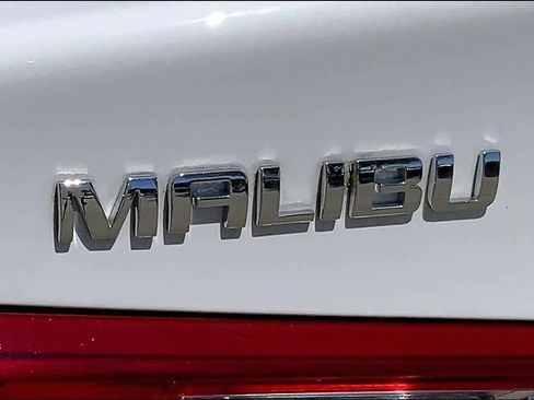 Used 2023 Chevrolet Malibu LS FWD image 31