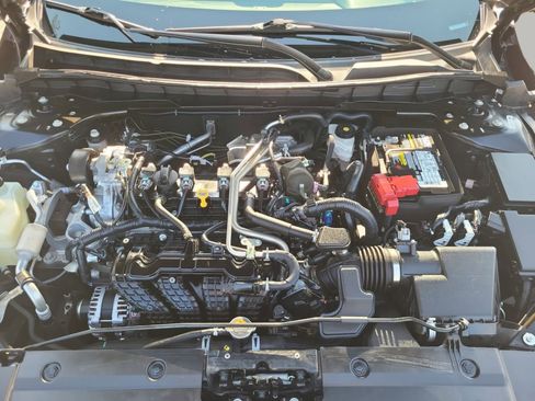 Used 2022 Nissan Altima 2.5 SV image 9