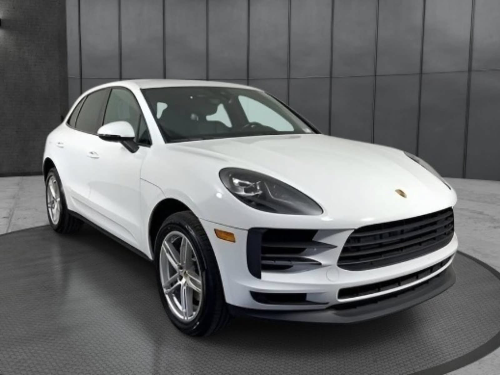 Used 2019 Porsche Macan AWD/4WD image 5