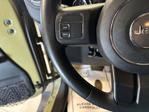 Used 2013 Jeep Wrangler Sport AWD/4WD image 11