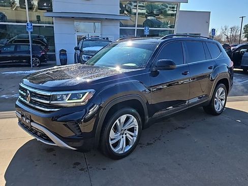 Used 2022 Volkswagen Atlas SE image 1