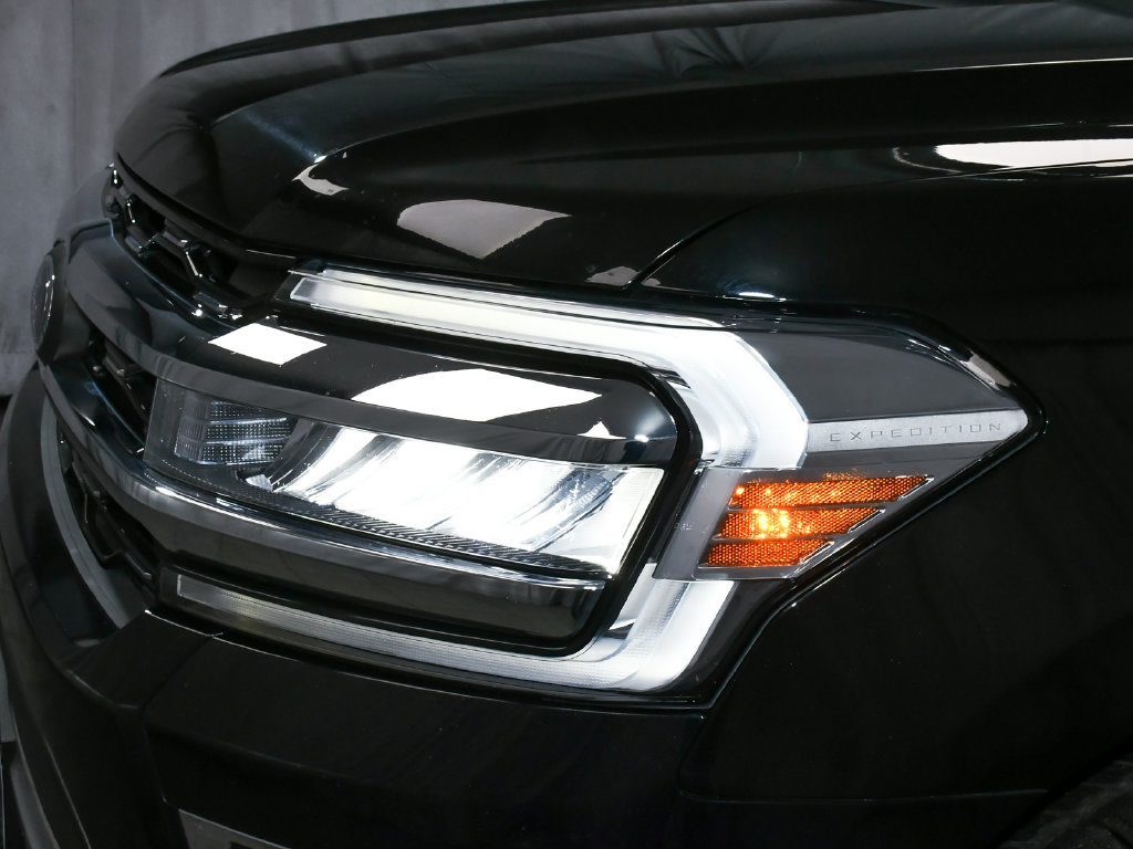 Used 2023 Ford Expedition Limited AWD/4WD image 79