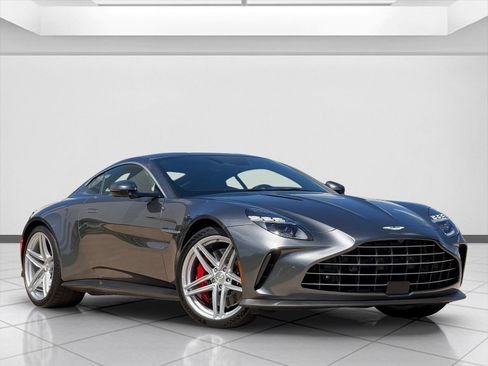 Used 2025 Aston Martin V8 Vantage Coupe RWD image 1
