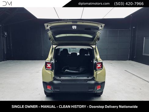 Used 2015 Jeep Renegade Latitude w/ Cold Weather Group II AWD/4WD image 44