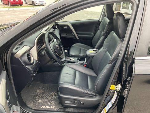Used 2015 Toyota RAV4 Limited w/ Technology Package AWD/4WD image 13