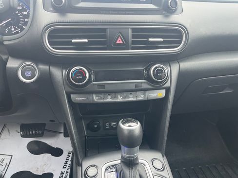 Used 2020 Hyundai Kona Limited image 19