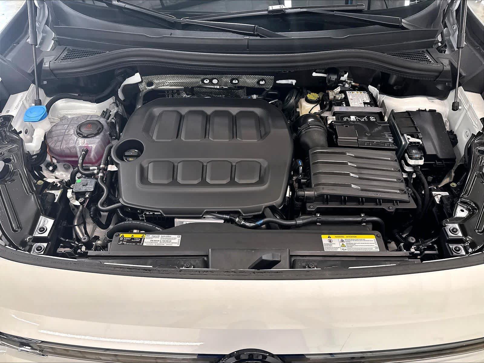 New 2026 Volkswagen Tiguan SE R-Line AWD/4WD image 12