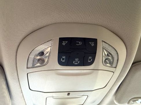 Used 2024 Chrysler Pacifica Limited FWD image 22