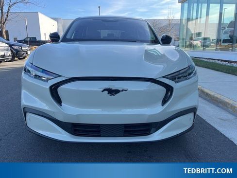 Certified 2025 Ford Mustang Mach-E Premium image 2