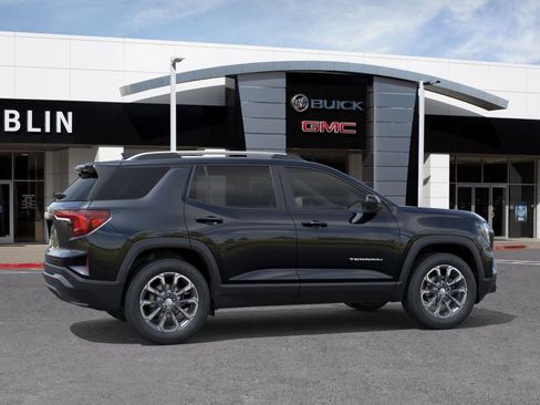New 2026 GMC Terrain Elevation w/ Elevation Premium Package image 3