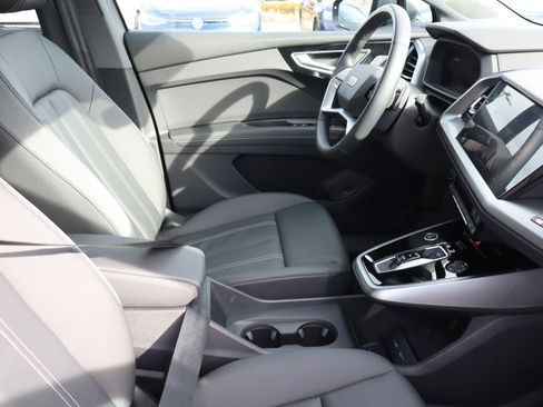 Used 2024 Audi Q4 e-tron Premium w/ Convenience Package image 13