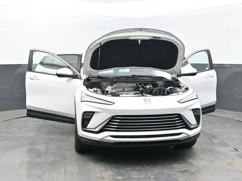 Used 2025 Buick Envista Preferred image 62