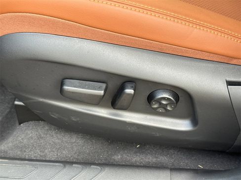 New 2025 VinFast VF 8 Plus image 26