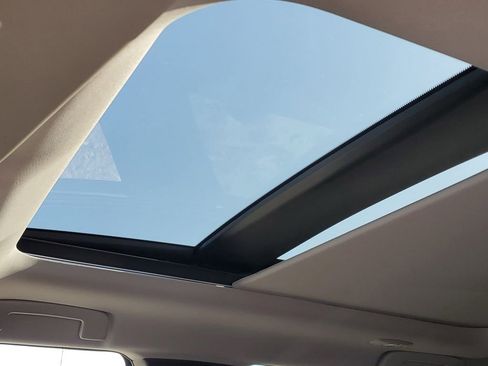 Used 2024 Mitsubishi Outlander SE Black Edition image 29