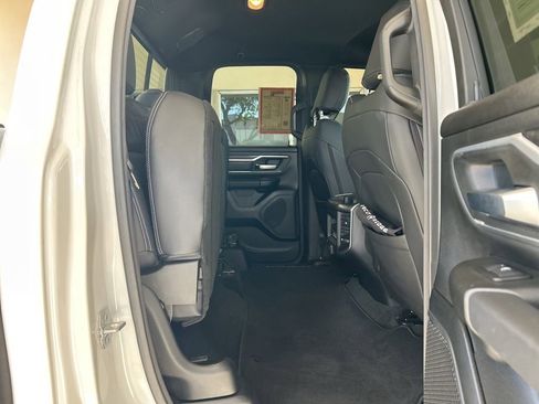 Used 2022 RAM 1500 Big Horn w/ Night Edition image 26