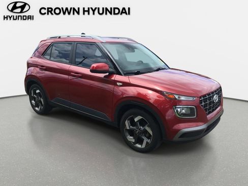 Used 2021 Hyundai Venue SEL w/ Cargo Package FWD image 3