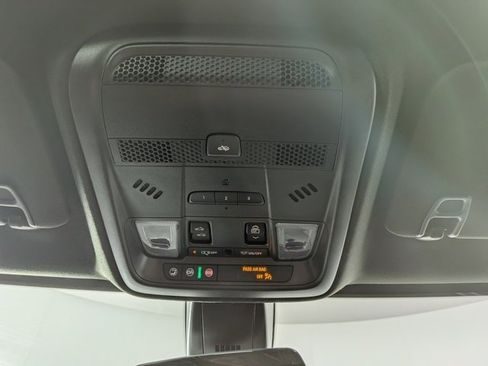 Certified 2025 Cadillac XT5 Premium Luxury w/ LPO, Floor Liner Package image 26