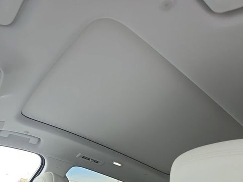 New 2026 Buick Enclave Avenir FWD image 21