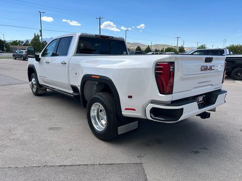 Used 2025 GMC Sierra 3500 Denali w/ Denali Reserve Package AWD/4WD image 4