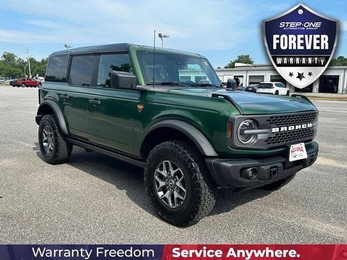 Used 2025 Ford Bronco Badlands AWD/4WD image 9