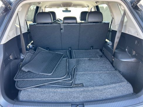 Certified 2022 Volkswagen Tiguan SE image 31