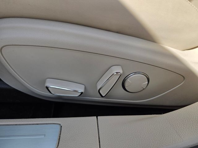 Used 2017 Lincoln MKZ Premiere FWD image 21